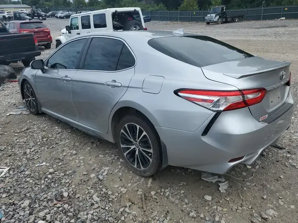 4T1G11AKXLU980704 2020 TOYOTA CAMRY - Image 2