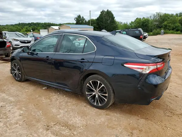 4T1G11AKXLU981075 2020 TOYOTA CAMRY - Image 2