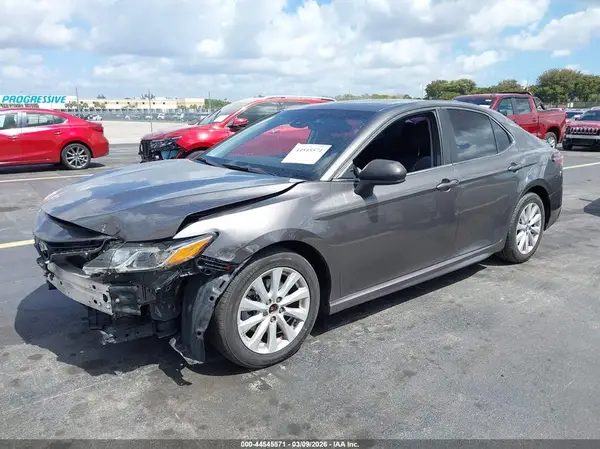 4T1G11AKXLU996532 2020 TOYOTA CAMRY - Image 2