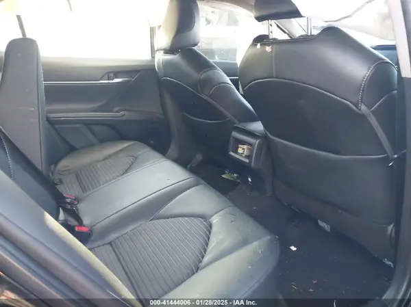 4T1G11AKXMU404242 2021 TOYOTA CAMRY - Image 8