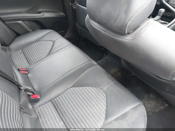 4T1G11AKXMU405598 2021 TOYOTA CAMRY - Image 8