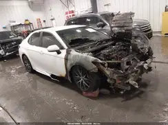 4T1G11AKXMU406573 2021 TOYOTA CAMRY