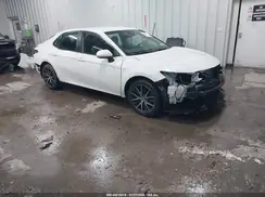 4T1G11AKXMU408811 2021 TOYOTA CAMRY