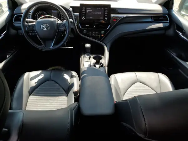 4T1G11AKXMU409070 2021 TOYOTA CAMRY - Image 8