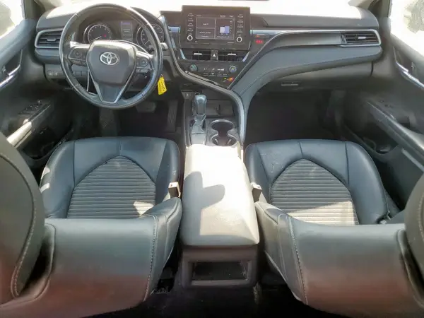 4T1G11AKXMU409702 2021 TOYOTA CAMRY - Image 8