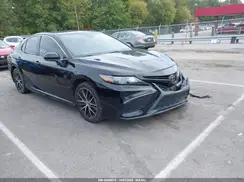 4T1G11AKXMU415550 2021 TOYOTA CAMRY