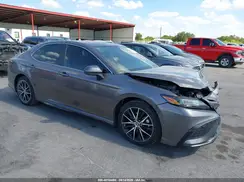 4T1G11AKXMU417444 2021 TOYOTA CAMRY