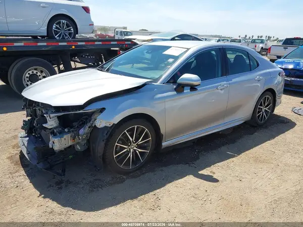 4T1G11AKXMU418237 2021 TOYOTA CAMRY - Image 2