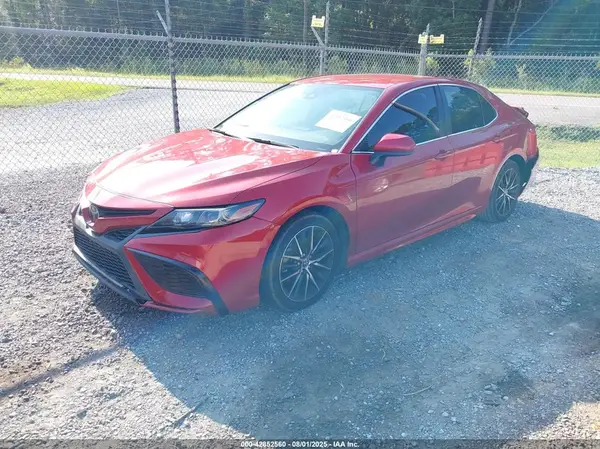 4T1G11AKXMU420358 2021 TOYOTA CAMRY - Image 2