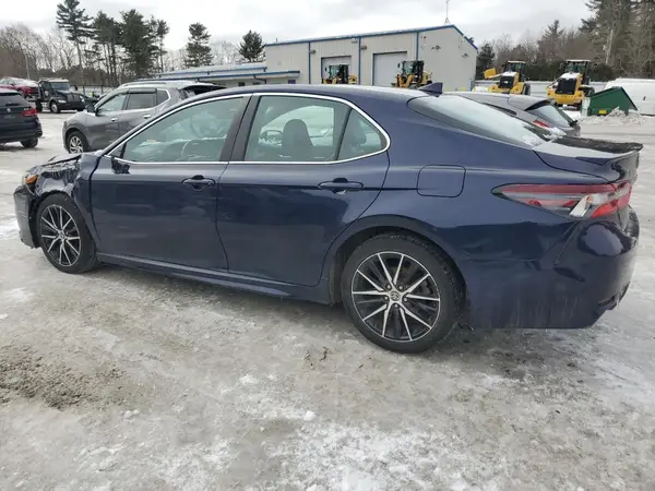 4T1G11AKXMU425589 2021 TOYOTA CAMRY - Image 2