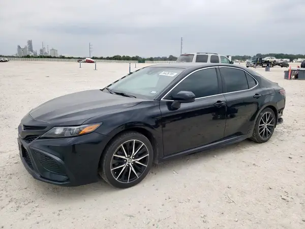 4T1G11AKXMU425981 2021 TOYOTA CAMRY - Image 1