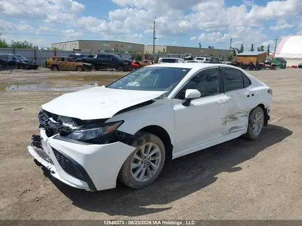 4T1G11AKXMU429450 2021 TOYOTA CAMRY - Image 2