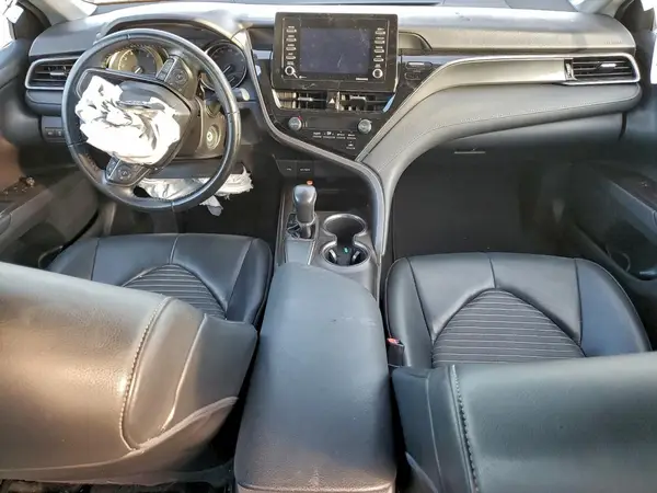 4T1G11AKXMU432977 2021 TOYOTA CAMRY - Image 8