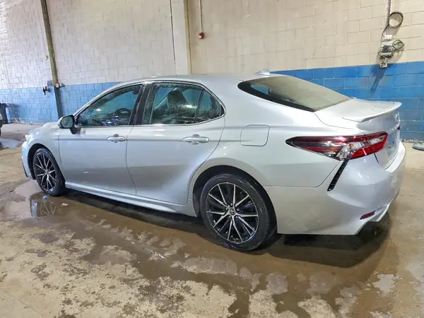 4T1G11AKXMU437533 2021 TOYOTA CAMRY - Image 2