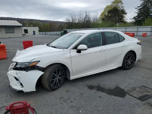 4T1G11AKXMU437726 2021 TOYOTA CAMRY - Image 1