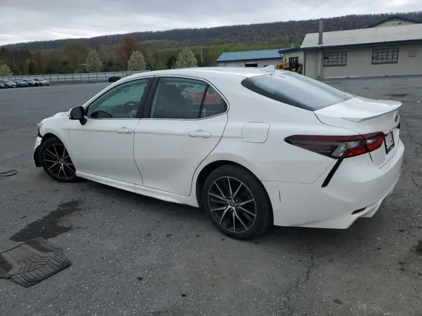 4T1G11AKXMU437726 2021 TOYOTA CAMRY - Image 2