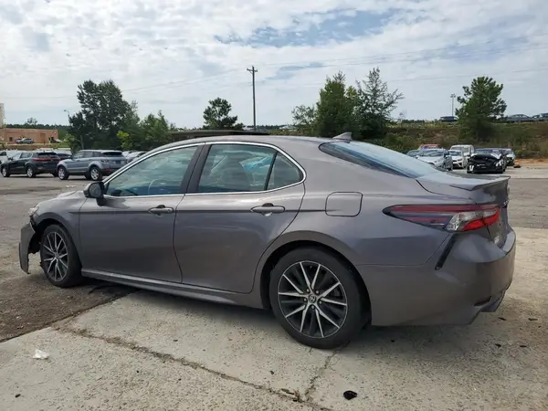 4T1G11AKXMU438360 2021 TOYOTA CAMRY - Image 2