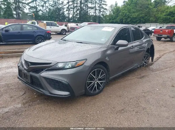 4T1G11AKXMU452078 2021 TOYOTA CAMRY - Image 2