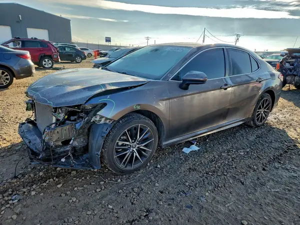 4T1G11AKXMU463937 2021 TOYOTA CAMRY - Image 1