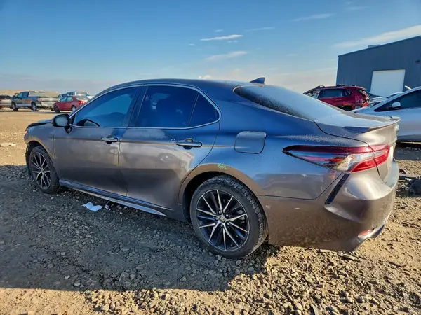 4T1G11AKXMU463937 2021 TOYOTA CAMRY - Image 2