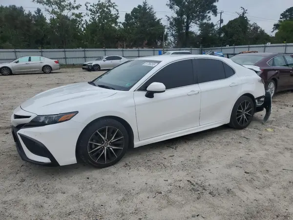 4T1G11AKXMU464313 2021 TOYOTA CAMRY - Image 1