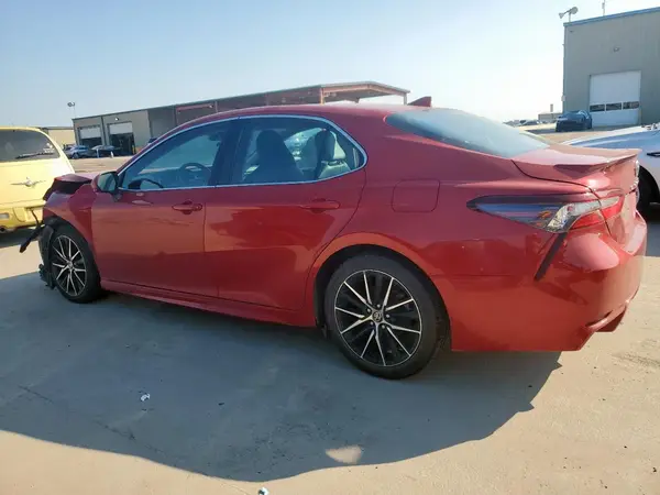 4T1G11AKXMU465526 2021 TOYOTA CAMRY - Image 2