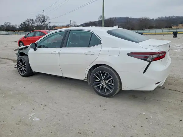 4T1G11AKXMU466031 2021 TOYOTA CAMRY - Image 2