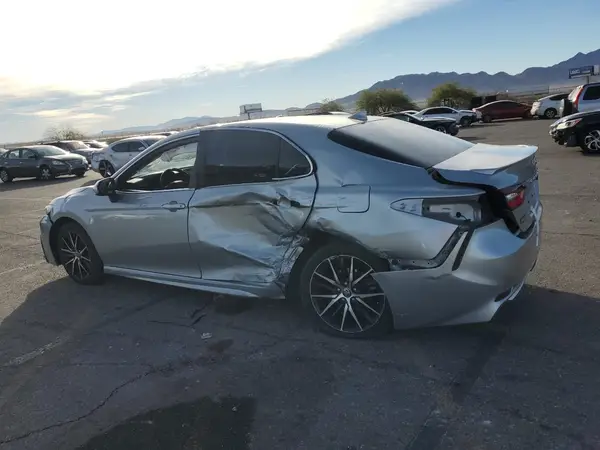4T1G11AKXMU470256 2021 TOYOTA CAMRY - Image 2