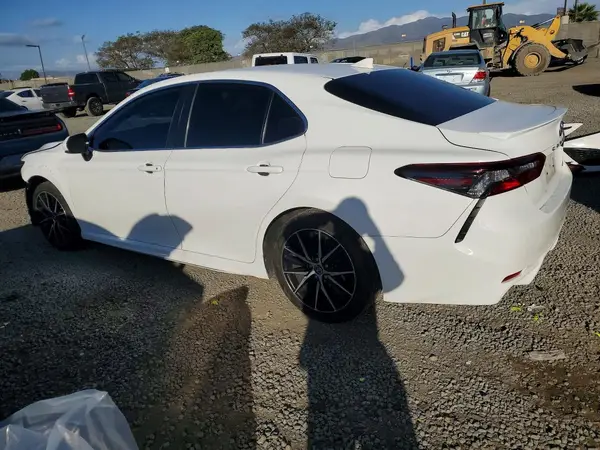 4T1G11AKXMU471097 2021 TOYOTA CAMRY - Image 2
