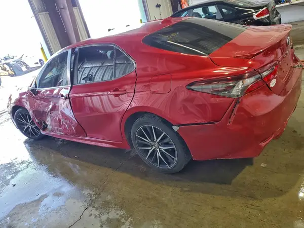 4T1G11AKXMU473268 2021 TOYOTA CAMRY - Image 2