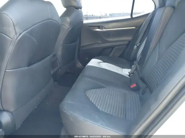 4T1G11AKXMU478406 2021 TOYOTA CAMRY - Image 8