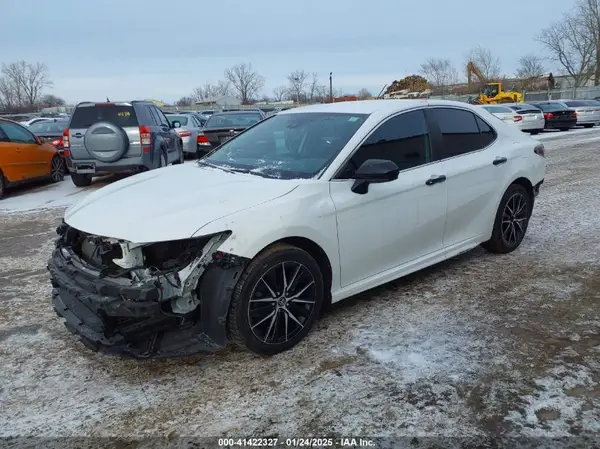 4T1G11AKXMU480530 2021 TOYOTA CAMRY - Image 2