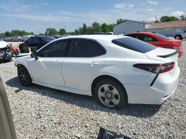 4T1G11AKXMU486134 2021 TOYOTA CAMRY - Image 2