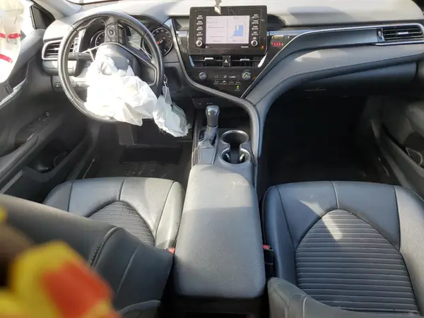 4T1G11AKXMU490944 2021 TOYOTA CAMRY - Image 8