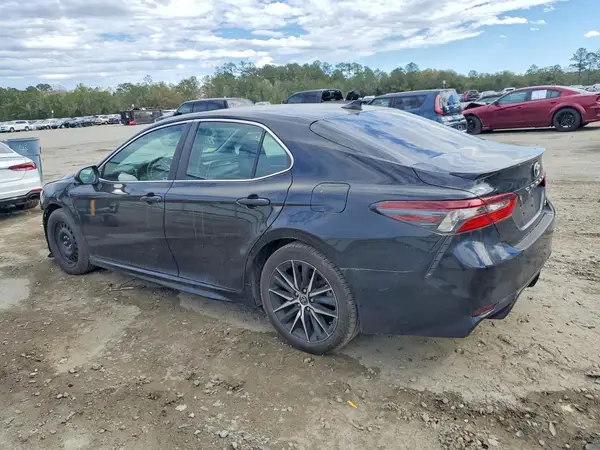4T1G11AKXMU494699 2021 TOYOTA CAMRY - Image 2