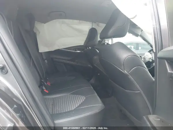 4T1G11AKXMU512277 2021 TOYOTA CAMRY - Image 8