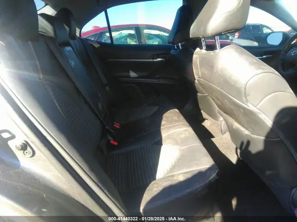 4T1G11AKXMU517026 2021 TOYOTA CAMRY - Image 8