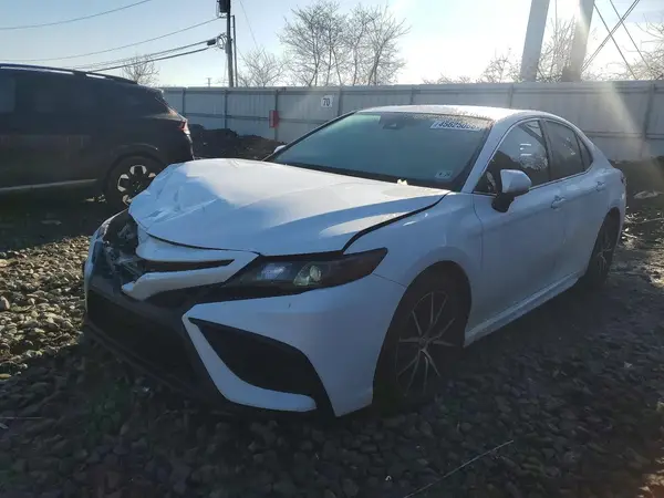 4T1G11AKXMU522422 2021 TOYOTA CAMRY - Image 1