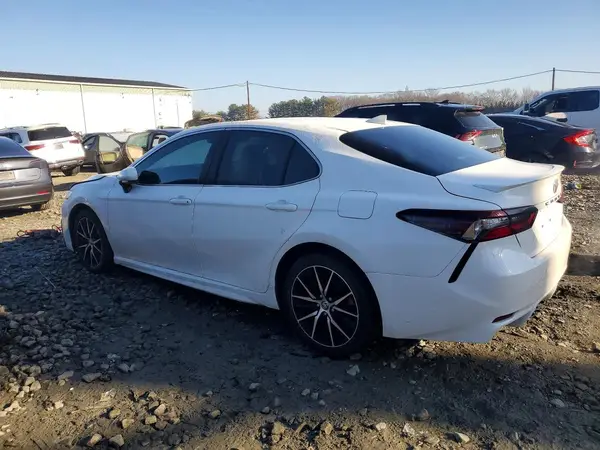4T1G11AKXMU522422 2021 TOYOTA CAMRY - Image 2