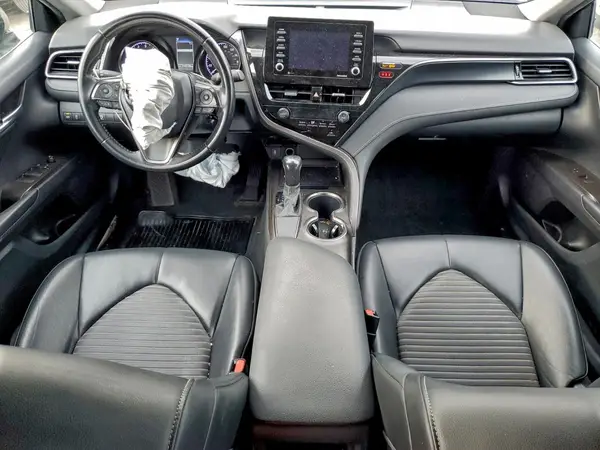 4T1G11AKXMU525529 2021 TOYOTA CAMRY - Image 8