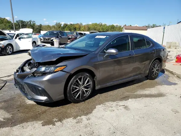 4T1G11AKXMU527068 2021 TOYOTA CAMRY - Image 1