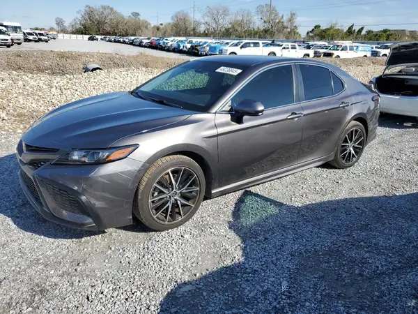 4T1G11AKXMU530133 2021 TOYOTA CAMRY - Image 1