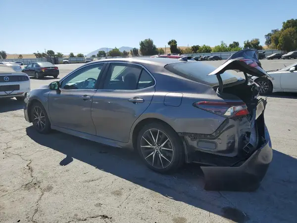 4T1G11AKXMU534053 2021 TOYOTA CAMRY - Image 2