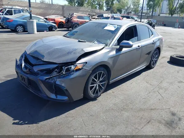 4T1G11AKXMU534876 2021 TOYOTA CAMRY - Image 2