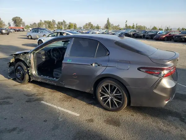 4T1G11AKXMU536482 2021 TOYOTA CAMRY - Image 2