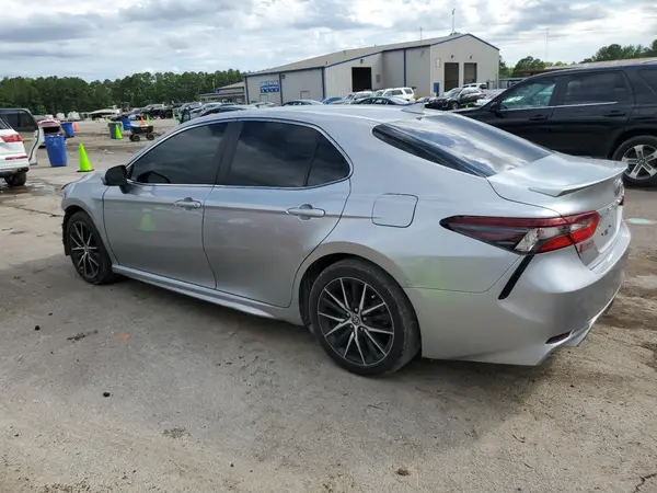 4T1G11AKXMU538281 2021 TOYOTA CAMRY - Image 2