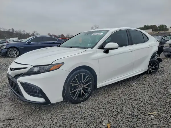 4T1G11AKXMU548017 2021 TOYOTA CAMRY - Image 1