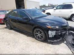 4T1G11AKXMU558157 2021 TOYOTA CAMRY