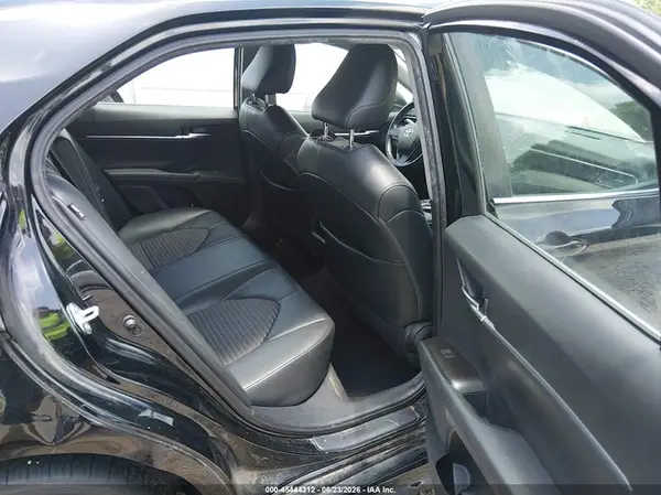 4T1G11AKXMU558157 2021 TOYOTA CAMRY - Image 8