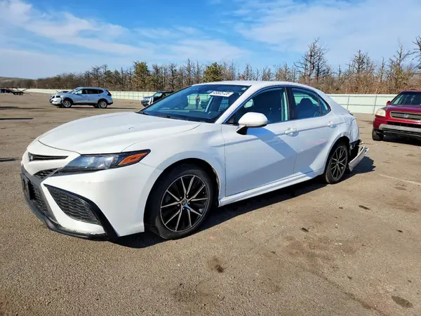 4T1G11AKXMU560412 2021 TOYOTA CAMRY - Image 1